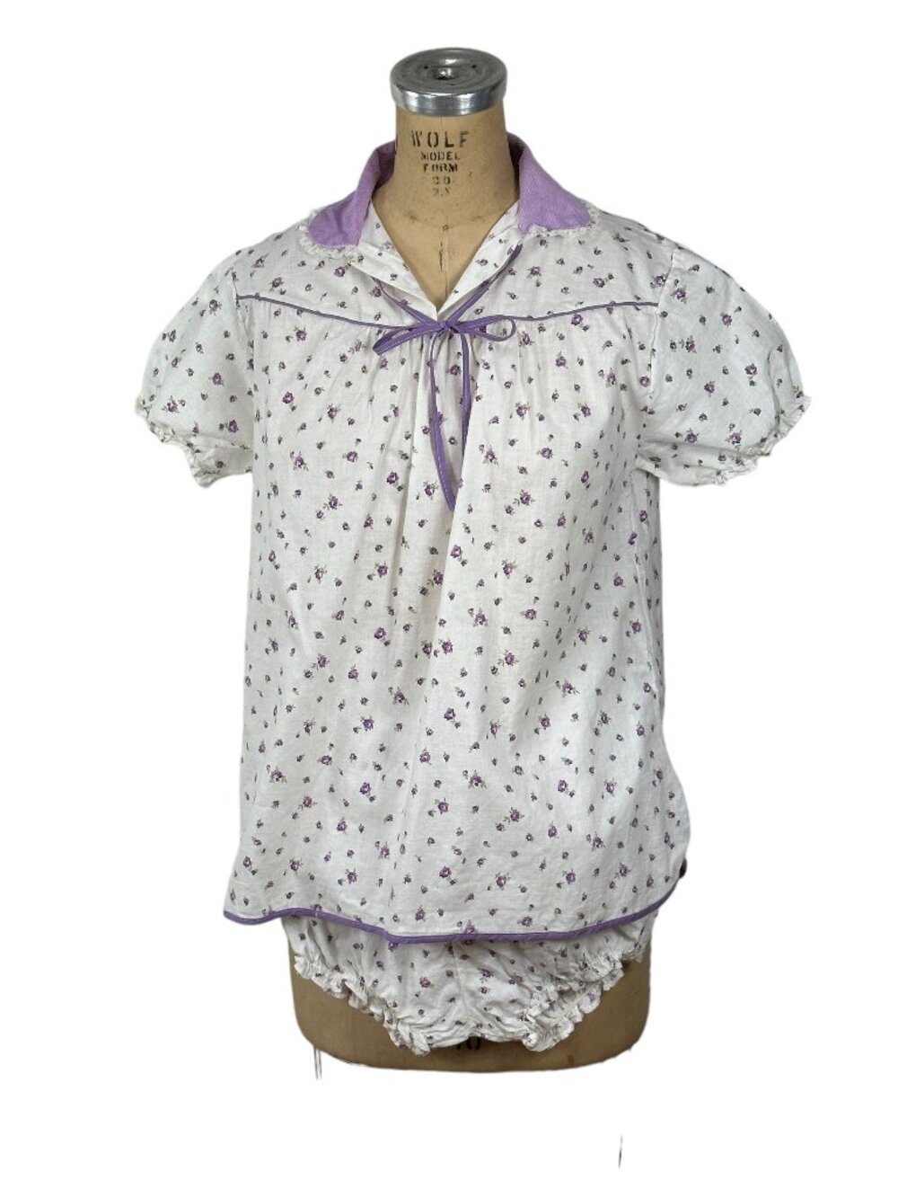 1960s babydoll pajamas flannel with purple roses Size M
